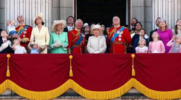 UK royals set for last big get together before Harry and Meghan's exit