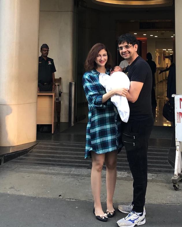 Saumya Tandon and Saurabh Devendra Singh