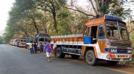 stalled trucks-759-anandhu Lockdown delays supply of essential items