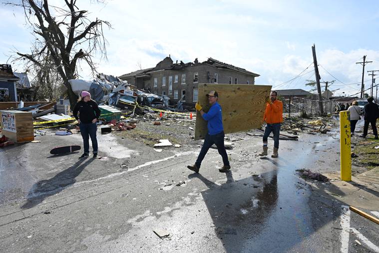 Tornadoes kill at least 25 in Tennessee on Super Tuesday, crews search