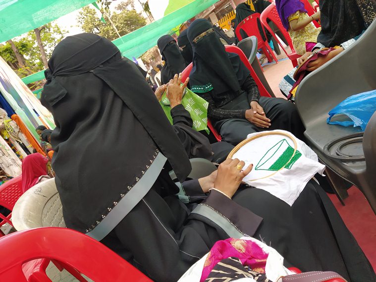 Women protesters in Mumbai Bagh stitch slogans on to 'Azaadi Quilt'