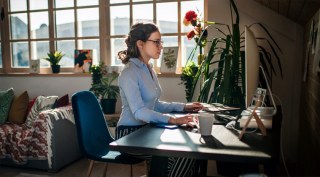 How to add virtual background to Zoom meeting, add beauty mode