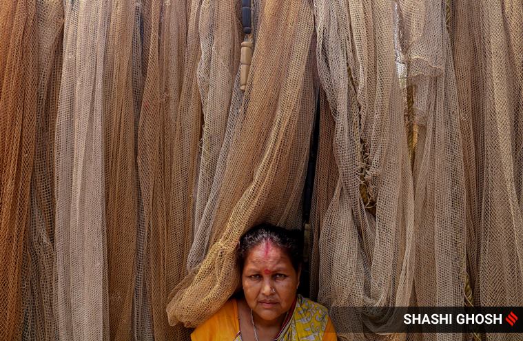 coronavirus, coronavirus lockdown west bengal coronavirus, slum coronavirus lockdown, barasat fishermen slum lockdown, west bengal news, indian express,