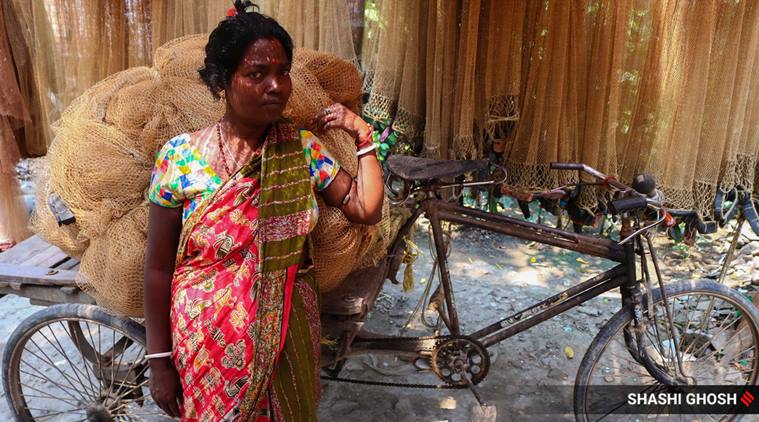 coronavirus, coronavirus lockdown west bengal coronavirus, slum coronavirus lockdown, barasat fishermen slum lockdown, west bengal news, indian express,