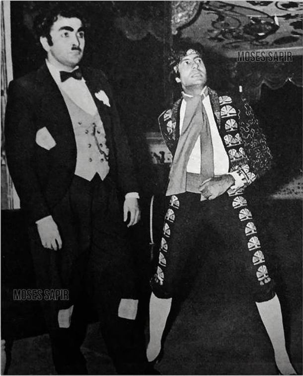 amitabh bachchan and rishi kapoor in naseeb