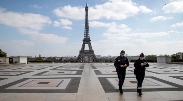 Police Battle Uptick Of Unrest In Locked Down Paris World News The Indian Express