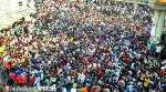 Longer lockdown brings 2,000 angry workers out on the street in Mumbai