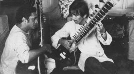 Pandit Ravi Shankar, Pandit Ravi Shankar birth centenary, Pandit Ravi Shankar 100 years, indianexpress.com, sundayeye, eye 2020, Pandit Ravi Shankar music, Pandit Ravi Shankar sitar, sitar history, anoushka shankar, Pandit Ravi Shankar USA, Pandit Ravi Shankar death, Pandit Ravi Shankar news, Pandit Ravi Shankar concerts, Pandit Ravi Shankar india, who was Pandit Ravi Shankar, Pandit Ravi Shankar full name, Pandit Ravi Shankar music,