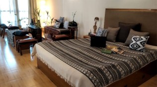 Home is where the work is: Writers and their workstations