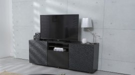 How to mirror your phone onto your TV, Watch your phone on TV, phone mirroring, phone trick, How to mirror your phone to TV and watch shows on the big screen