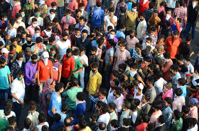 bandra migrant workers, migrant protest bandra, bandra station migrants, lockdown extension, pm modi lockdown extension, maharashtra coronavirus cases, coronavirus lockdown, india lockdown, coronavirus news, latest news