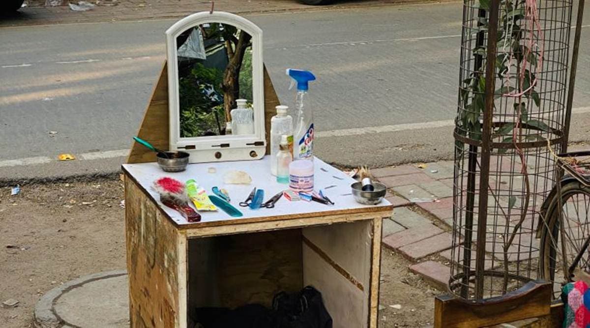 coronavSalons open today: Cleaning and training on day 1irus news, barbers in india, covid-19 outbreak, india lockdown, india news, indian express