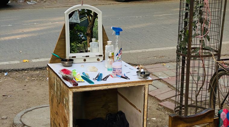 coronavSalons open today: Cleaning and training on day 1irus news, barbers in india, covid-19 outbreak, india lockdown, india news, indian express