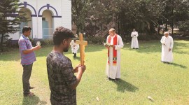 coronavirus world, Good Friday mass live-streamed, india lockdown, west bengal news, indian express news