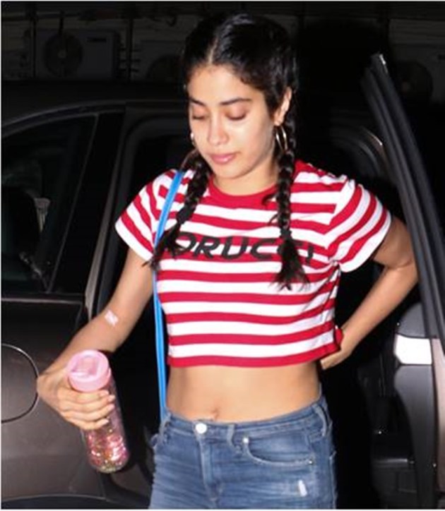 celebrities crop tops, summer styling, malaika arora, janhvi kapoor, shilpa shetty, priyanka chopra, crop tops in summer, indian express, indian express, indian express news