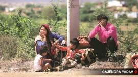 Uttar pradesh migrants, coronavirus mass exodus migrants, jobs for UP migrants, Yogi govt, migrant labour crisis, india coronavirus lockdown, coronavirus latest news, migrant labour, migrant exodus, coronavirus, coronavirus news, covid 19 tracker,