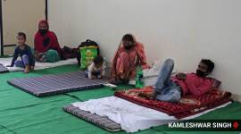 Migrant labourers, coronavirus outbreak, india lockdown, MCD school, delhi news, indian express news