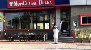 Coronavirus lockdown, Chandigarh markets, dhabas open, chandigarh plaza, chandigarh news, Indian express news