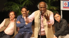 rahat Indori, rahat indori death, rahat indori mushaira, rahat indori ghazal, rahat indori CAA protest slogan, urdu poetry, rahat indori mushaira, rahat indori poetry, express opinion, khalid alvi, indian express