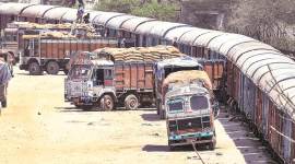 gujarat apmc, gujarat foodgrains, gujarat cm vijay rupani, rabi crop, gujarat farmers, kharif crop, gujarat news, indian express