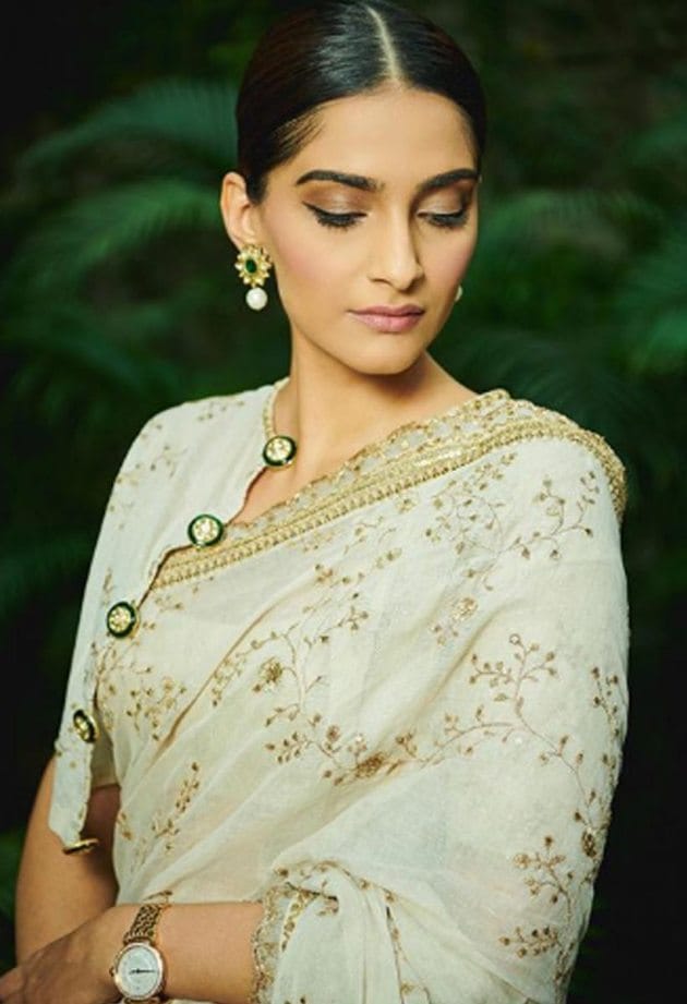 sonam kapoor, sonam kapoor sari, sonam kapoor ethnic, sonam kapoor ethnic looks, sonam kapoor photos, indian express, indian express news
