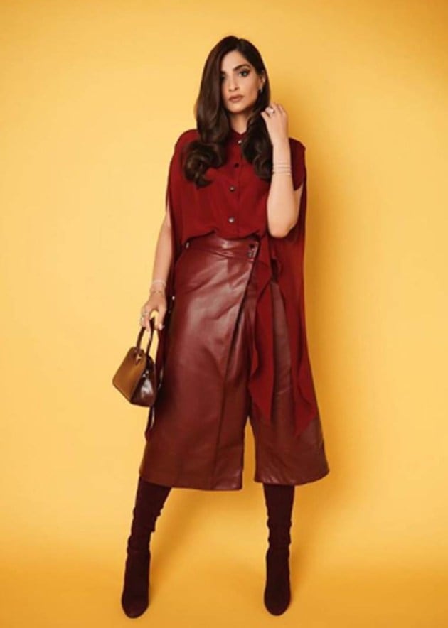 sonam kapoor, sonam kapoor zoya factor, sonam kapoor in red, sonam kapoor in red, sonam kapoor red, indian express, indian express news