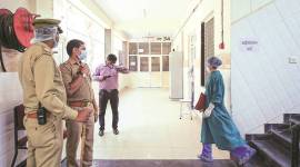 ghaziabad coronavirus cases, max hospital vaishali, oncologist, covi-19 positive, ghaziabad hotspot, india news, indian express