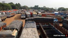 coronavirus, covid-19, pm modi speech, Modi lockdown extension, Roadblocks, essential supplies, essential supplies scarcity, indian express