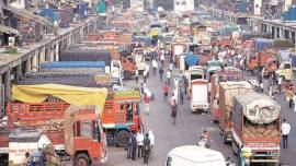 Coronavirus: Pre-lockdown stocks running out, stores wait for trucks and labour