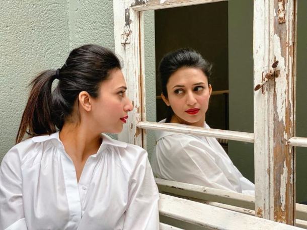 divyanka tripathi instagram photos