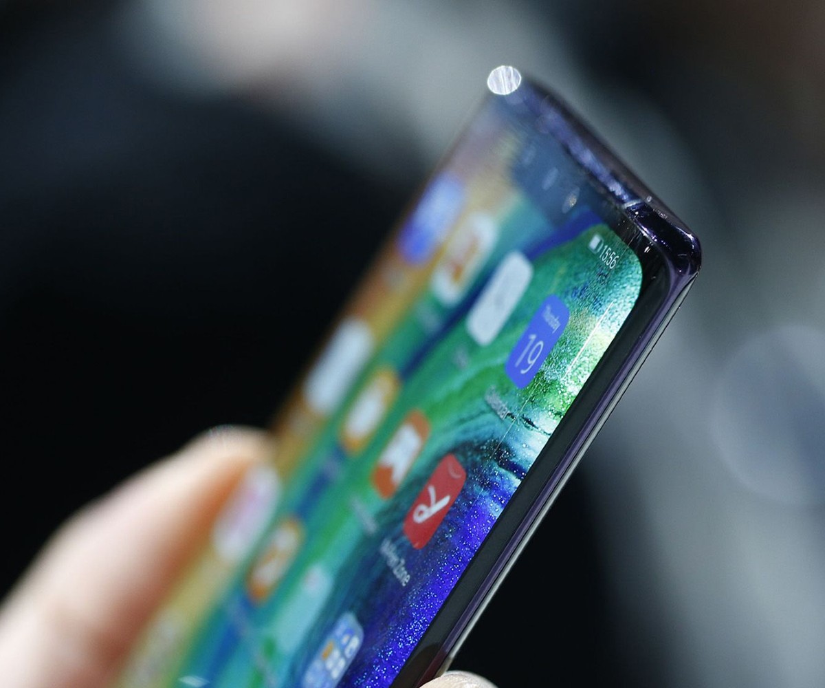 Huawei beats Samsung in global smartphone shipments for the first time:  Canalys | Technology News,The Indian Express