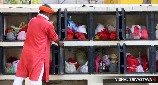 Coronavirus deaths, corvid patients funeral, Coronavirus patients last rites, Covid funeral photos, coronavirus India, Indian express photos, Delhi funeral photos, Funeral guidelines, Indian express