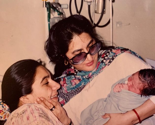 sara ali khan mothers day