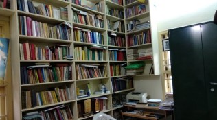 Home is where the work is: Writers and their workstations