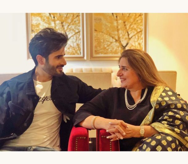karan tacker photo