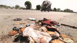 Auraiya bus accident, UP bus accident, bus accident UP, bus accident Auraiya, migrant labourers death UP, migrant labourers death Auraiya, India news, Indian Express