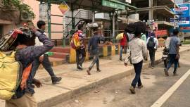 Bengaluru: Swaraj Abhiyan activists booked after distributing food to migrants