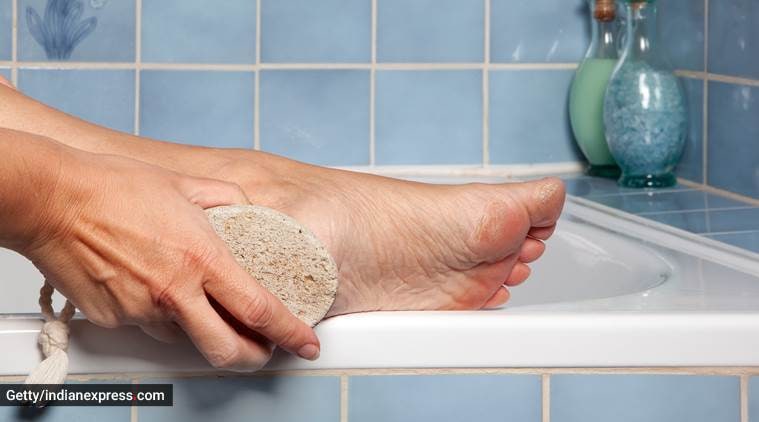 Garno Pumice Foot Scrubber Stone 2Pcs - Pumice Stone India | Ubuy