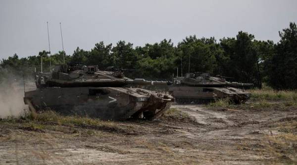 Twenty years after withdrawal, Israel, Hezbollah brace for war