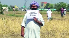 Owners of land acquired for link road to New Chandigarh hold protest against administration
