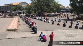 coronavirus, india lockdown, migrant workers, migrant labourers stranded, migrant workers ration, migrant workers jan dhan account, migrant workers no raion, indian express news