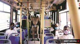 delhi kigrant labour, migrant labour carries medicine, delhi migrant labour movement, delhi news, india lockdown