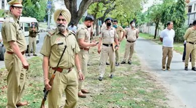 coronavirus, coronavirus outbreak, india lockdown, migrant workers, migrant workers arrested, police attacked, indian express news