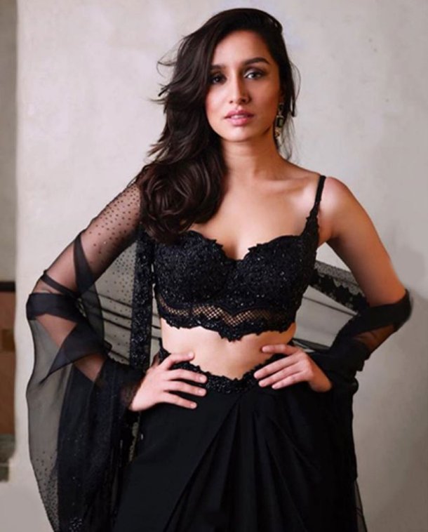 Shraddha Kapoor Looks Like A Dream In Ethnic Ensembles Here S Proof Lifestyle Gallery News
