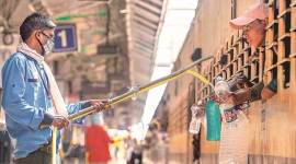 WHILE NORMAL TRAIN BOOKINGS RESUME Applications for Shramik trains continue during Unlock 1.0, nearly 20k registrations since June