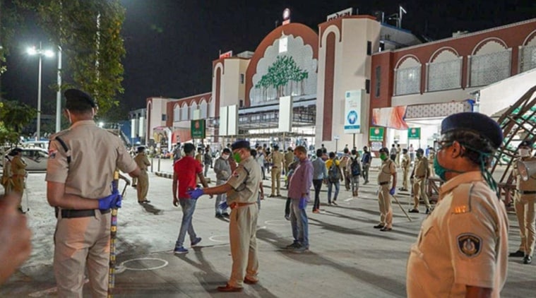 coronavirus, coronavirus news, Shramik Express, migrants go home, Gujarat news, coronavirus lockdown, lockdown extended, covid 19 india tracker, coronavirus latest news, covid 19 india, coronavirus latest news, coronavirus india, coronavirus india news, coronavirus india live news, coronavirus in india, coronavirus in india latest news, coronavirus latest news in india, coronavirus cases, coronavirus cases in india, coronavirus lockdown, coronavirus india update, coronavirus india state wise