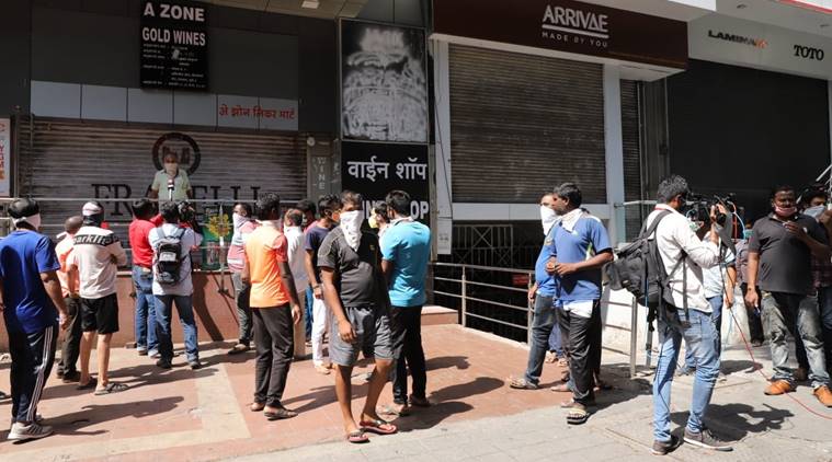 is wine shop open today in pune