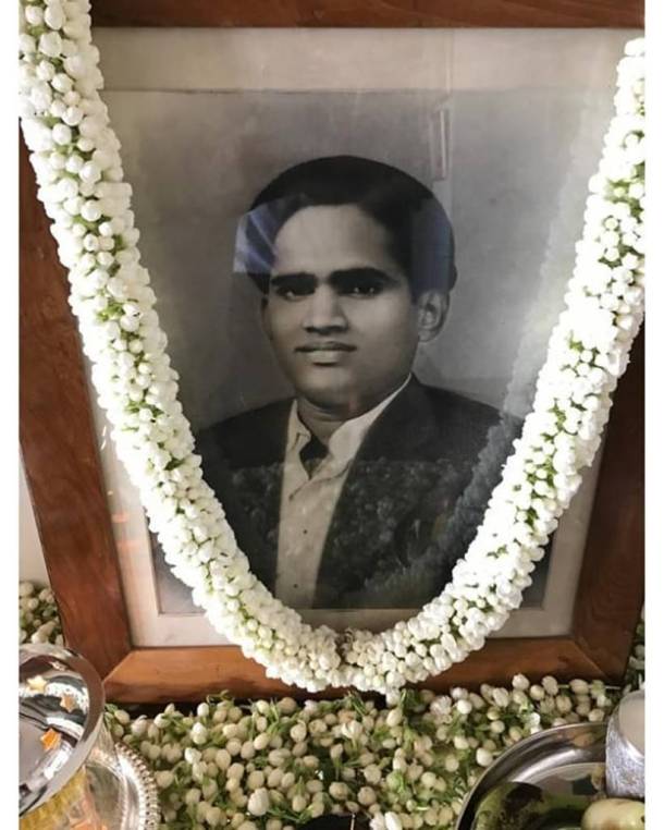 suniel shetty father