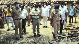 up police, uttar pradesh police, dalit houses burnt, Dalit houses burnt in Jaunpur, Jaunpur dalit house,