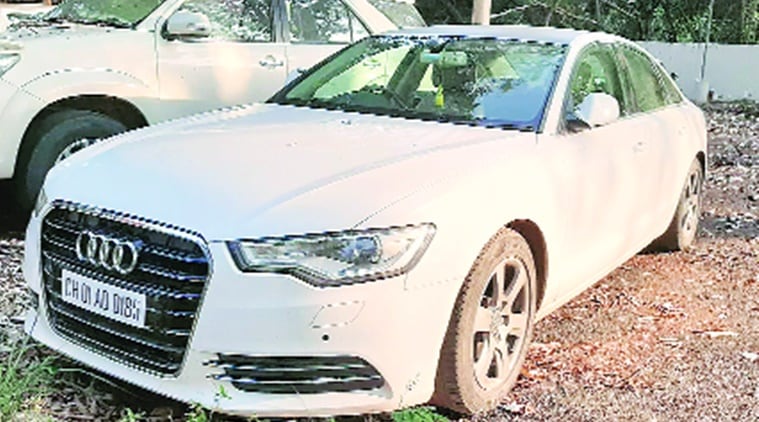 punjab news, chandigarh shooting sector 9, sector 9 open fire, chandigarh police